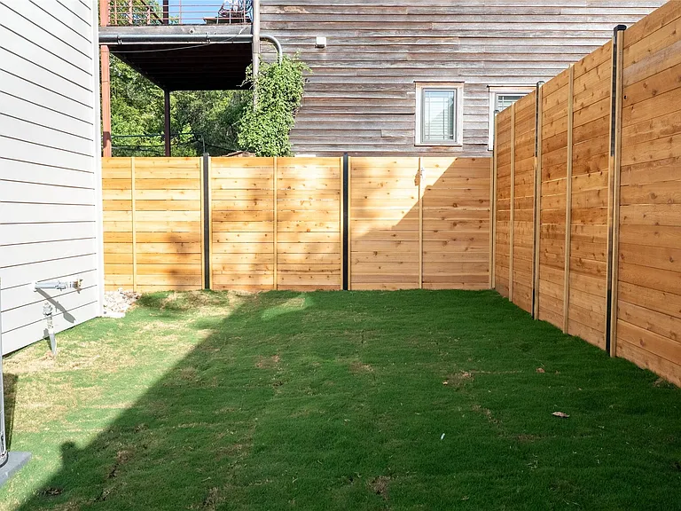 2705 Wilson St — Photo 28