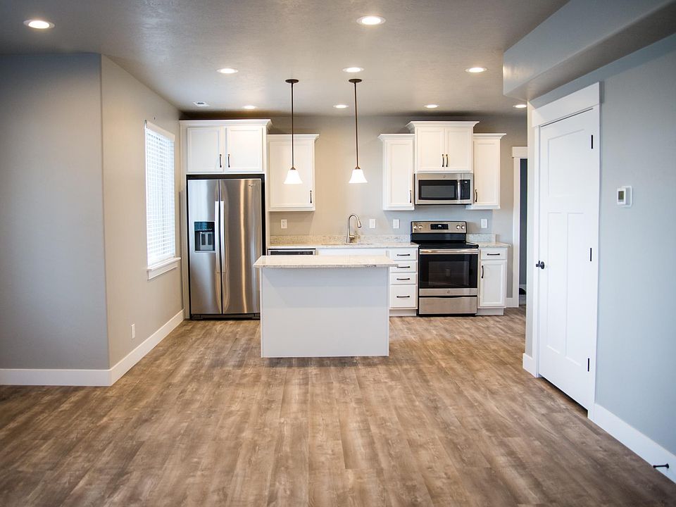 1st image of 14011 S Ivie Rose Ct