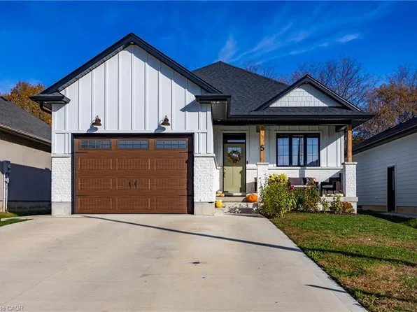 5 Macneil Ct, Bayham, ON N0J 1T0