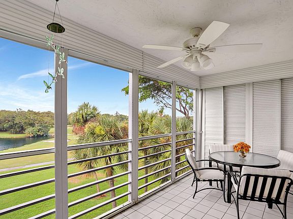4th image of 806 Cypress Boulevard #409