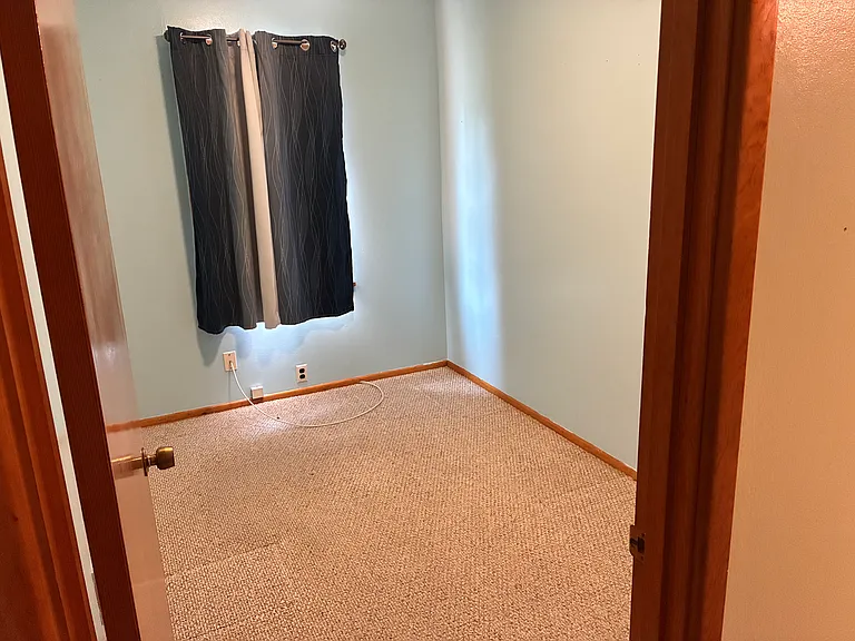 2138 Adams St — Photo 10