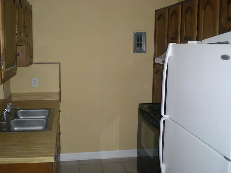 4709 W Knights Ave — Photo 6