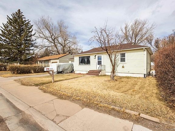 2nd image of 1417 Spring Creek Dr