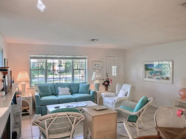 798 Bougainvillea Ln, Vero Beach, FL 32963