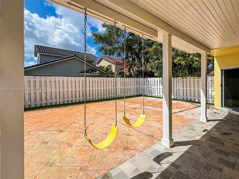 15428 SW 50th Ter — Photo 18