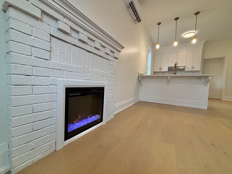 24 Ashley St — Photo 13