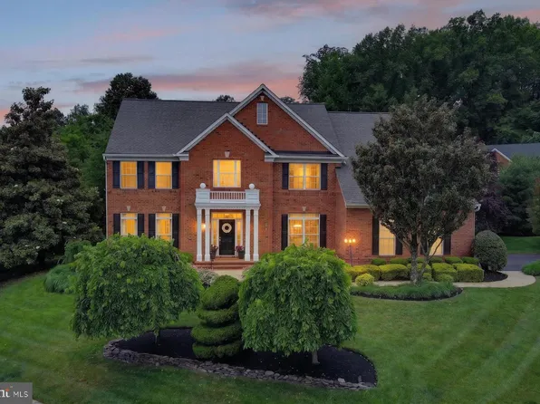 9 Sewall Ct, Edgewater, MD 21037