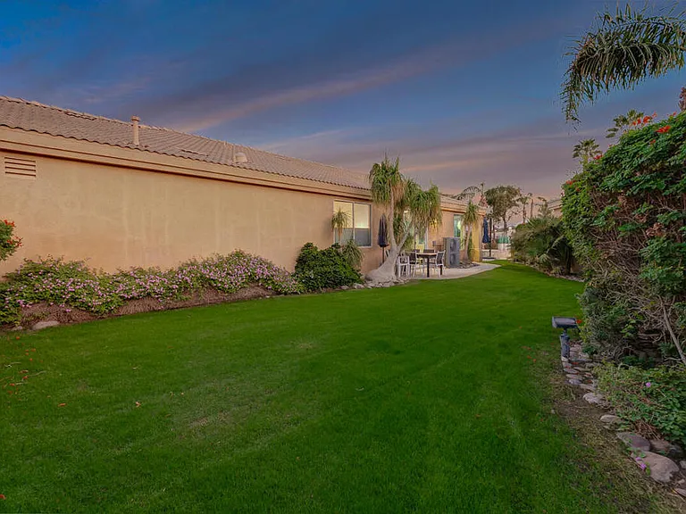 67361 N Laguna Dr — Photo 17
