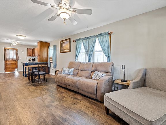 5th image of 206 W Jefferson Ave