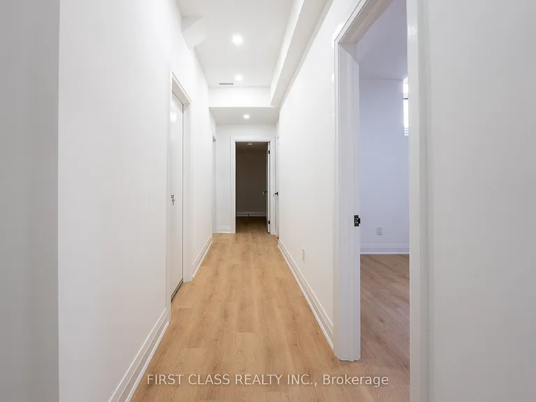 544 Whites Hill Ave #BASEMENT — Photo 11