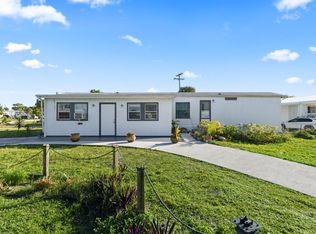 7180 SE Ridgeway Ter, Hobe Sound, FL 33455