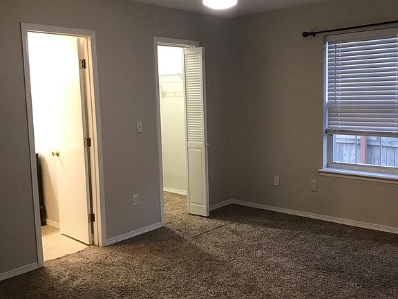 4th image of 1104 Arrowwood Ln