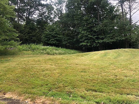 2nd image of 1741 Forest Acres Dr