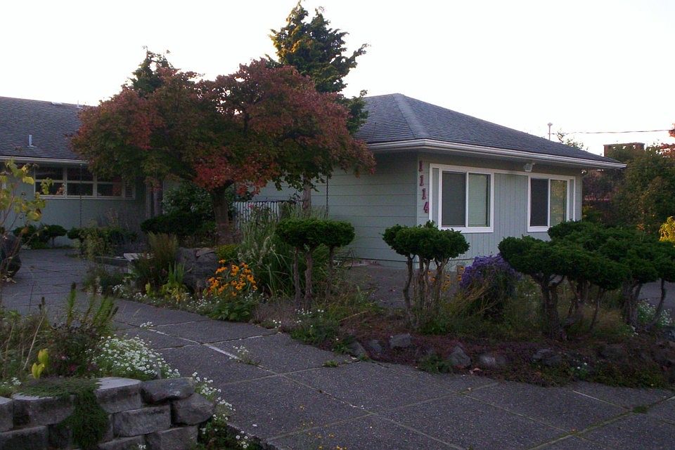 1st image of 1114 N Jackson Ave