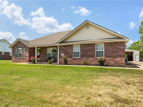 2920 N 56th St, Springdale, AR 72762