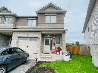 492 Barrick Hill Rd #1A, Ottawa, ON K2M0H8
