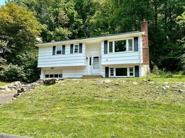 25 Castle Hill Drive, Bethel, CT 06801