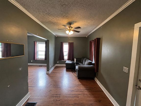 3rd image of 316 N Pearl St