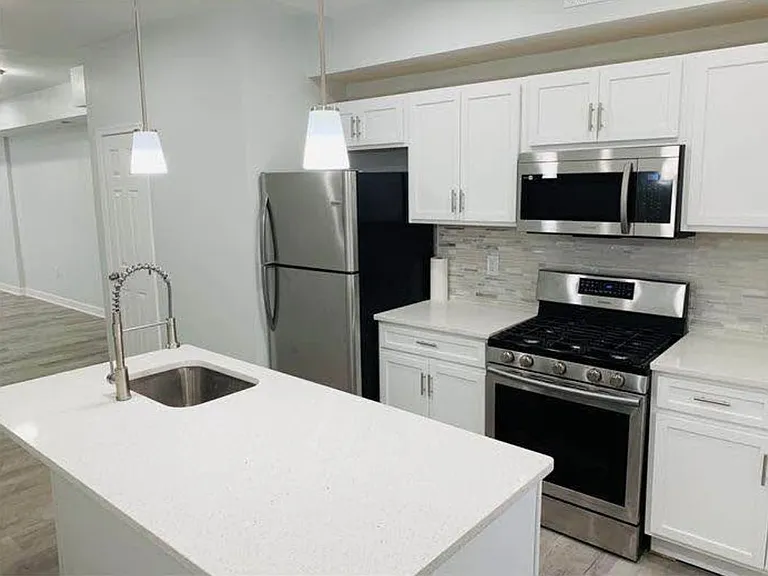 820 N Lakewood Ave #3 — Photo 10