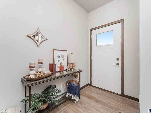 5th image of 5316 S Seville Pl