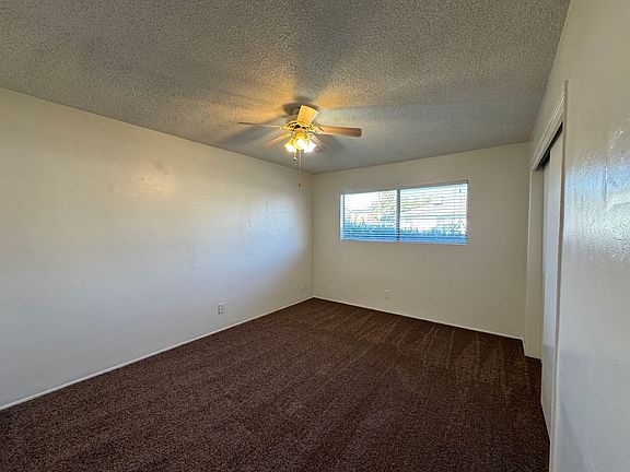 5th image of 3418 N Chester Ave #B