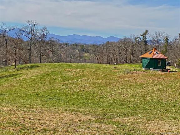 5th image of 160 Dix Creek Chapel Rd