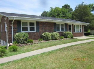 1172 Ridgecrest Dr, Danville, VA 24540