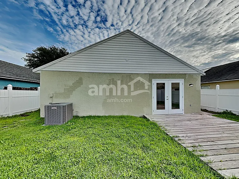 7740 Harbor Lake Dr — Photo 18