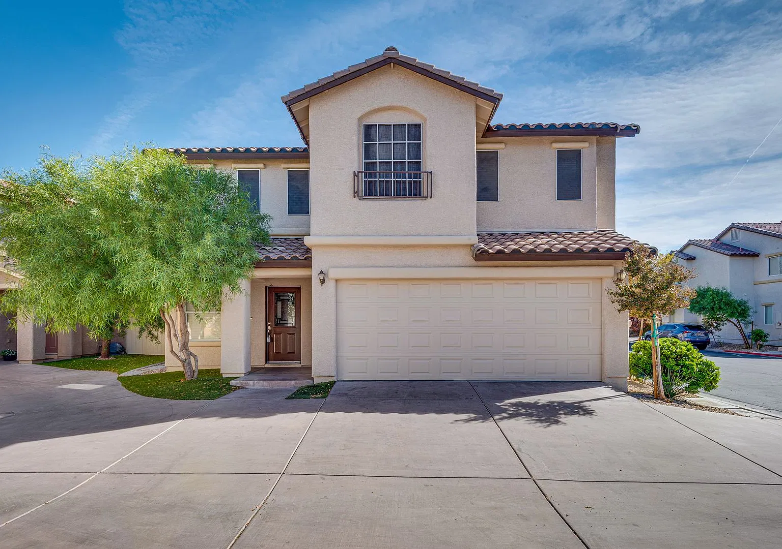 Two-Story Home with Fireplace and Private Outdoor Space in Silverado Ranch — Photo 1