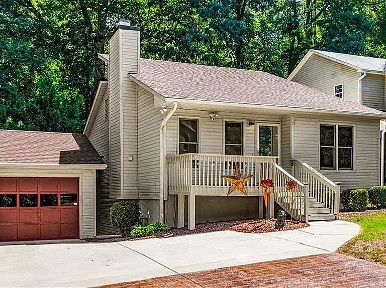 5021 Mereworth Ct — Photo 3