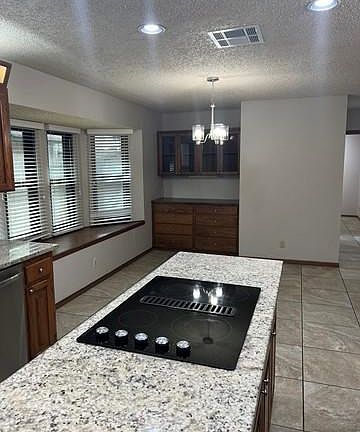 4th image of 13331 La Vista Dr