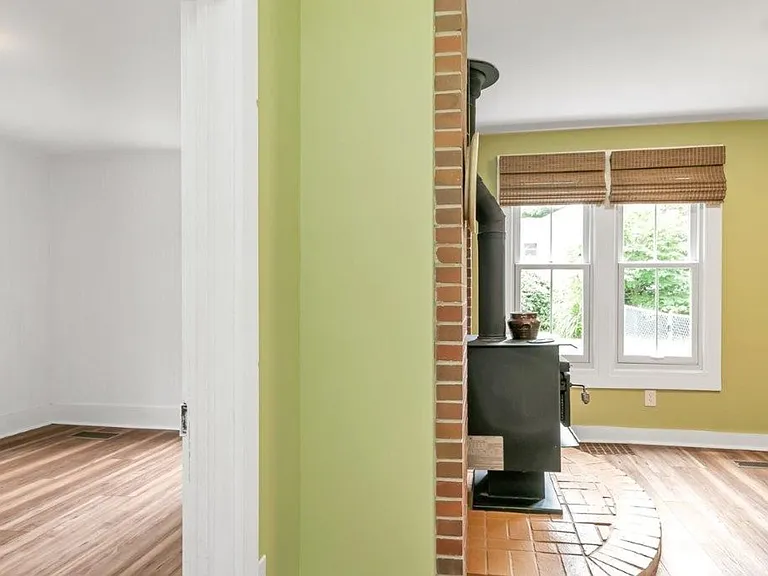 1800 Poyntz Ave — Photo 11