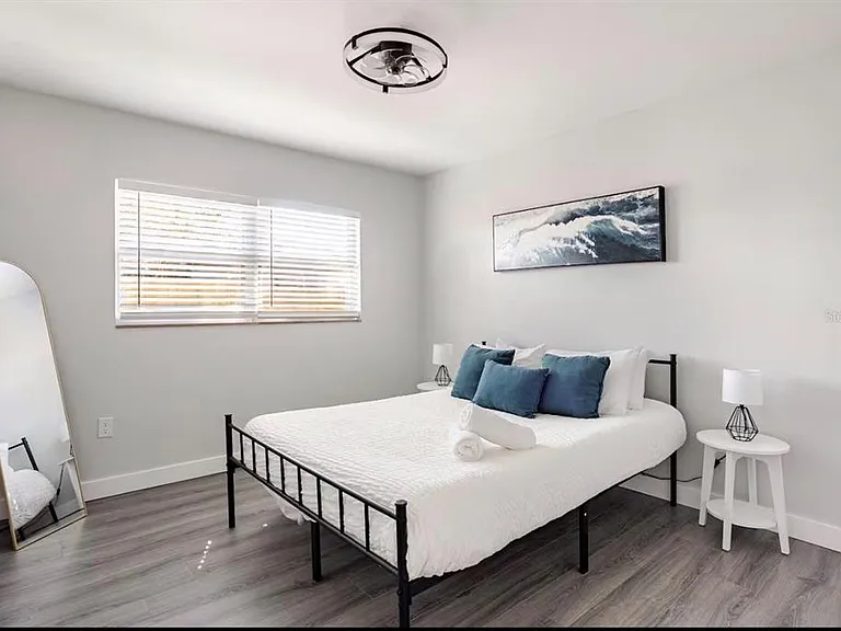 8911 Oren Ave — Photo 14