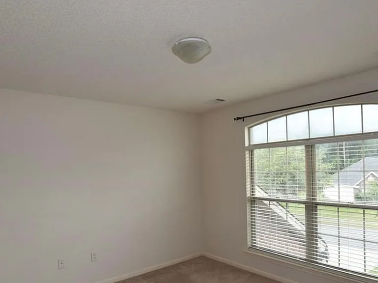 130 Shady Hill Cir — Photo 20