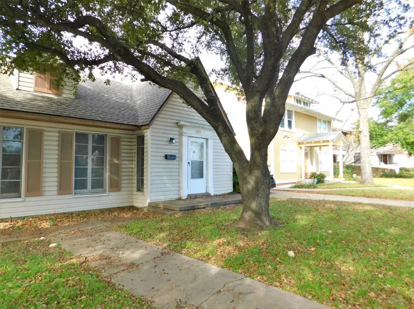 1609-1611 N Locust St, Denton, TX 76201