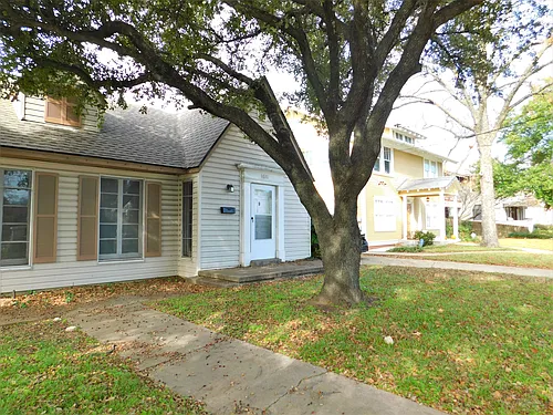 1609-1611 N Locust St Photo 1