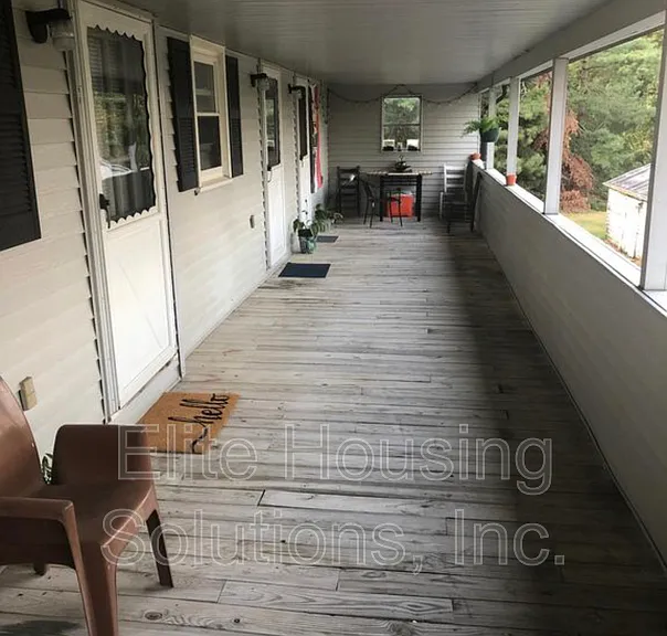108 Buck Ave #D — Photo 8
