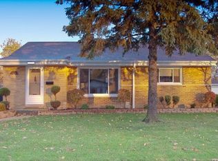 2305 Sherwood Ave, Westchester, IL