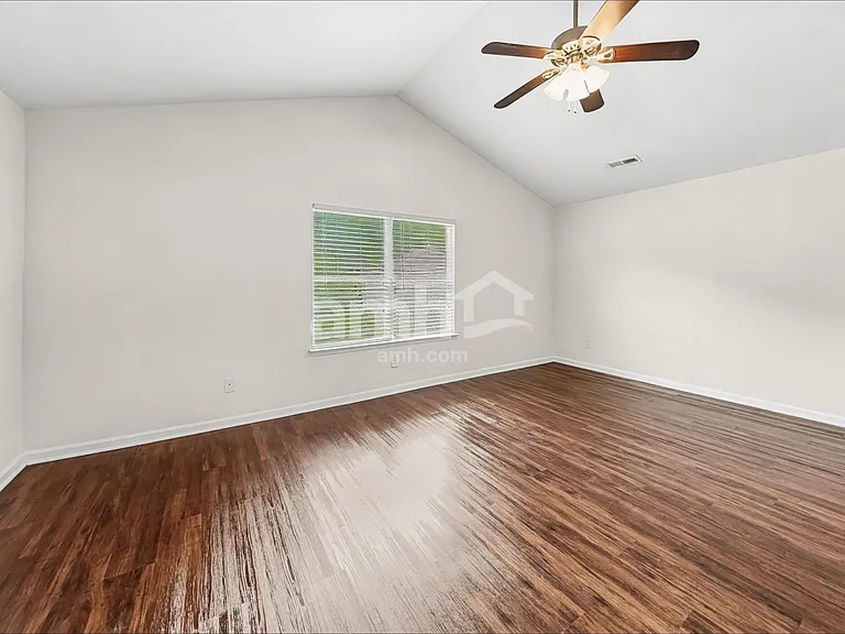 145 Mount Olivet Dr — Photo 10