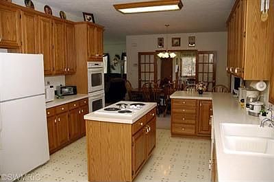 5th image of 1153 N Autumn Olive Ln