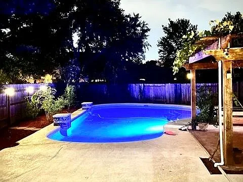 20510 Pioneer Bend Ct Photo 1