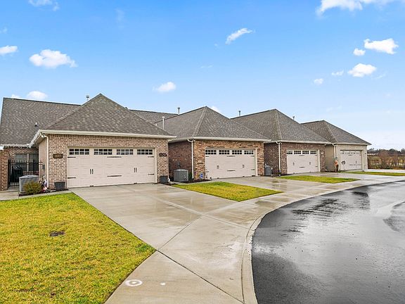3rd image of 1701 Foston Ln