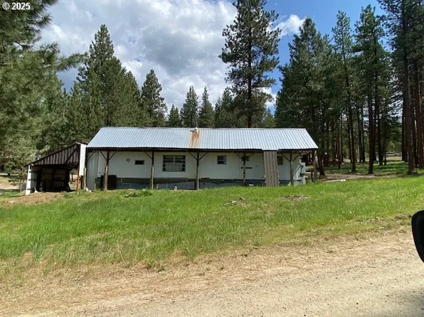 528 Aurburn St, Sumpter, OR 97877