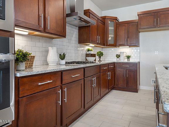 3rd image of 5721 Las Ramblas Ave