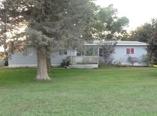 16375 195th Ave, Leon, IA 50144