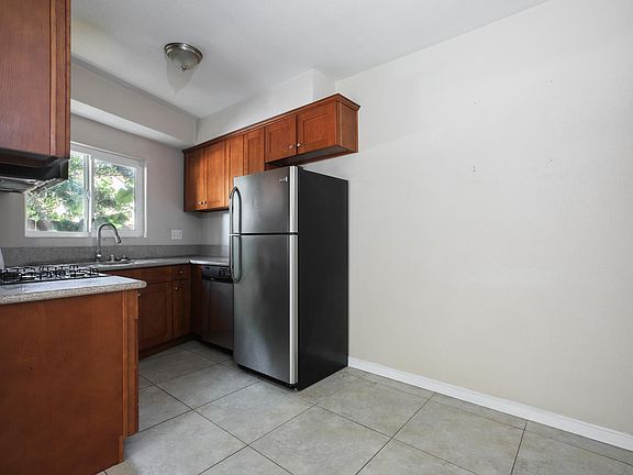 2nd image of 5401 W Olympic Blvd #1A