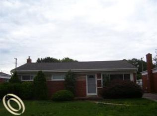 16730 Bell Ave, Eastpointe, MI 48021