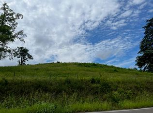 2851 Indian Creek Rd, Dandridge, TN 37725