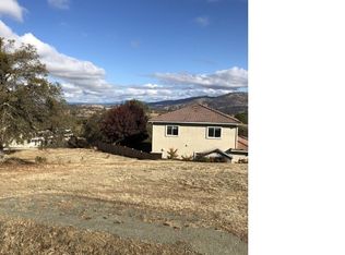 17 Woodpecker Ct, Valley Springs, CA 95252