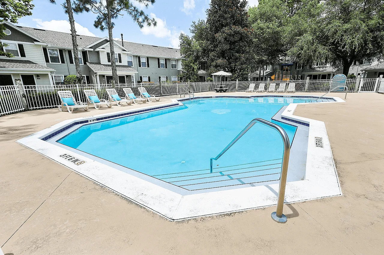 Cambridge Cove and Kathleen Pointe Apartment Homes — Photo 3
